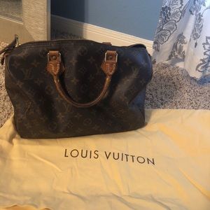 Louis Vuitton Speedy 30